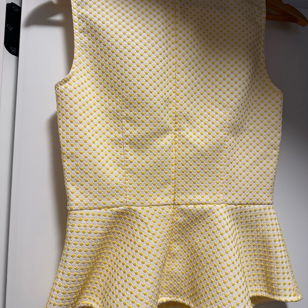 Club Monaco Yellow Textured Top - Picture 6 of 7